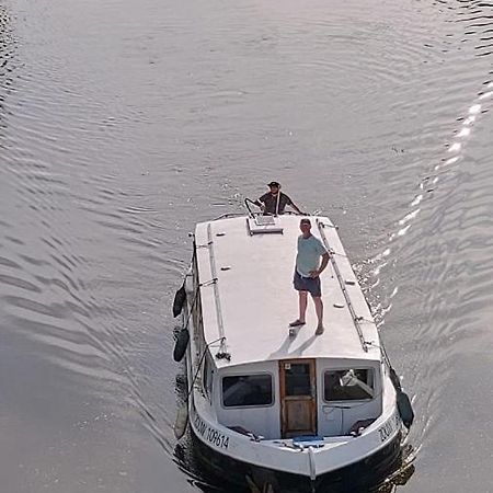 Zouw Hausboat Zakotven -Pouze Ubytovani Roudnice nad Labem Exteriér fotografie