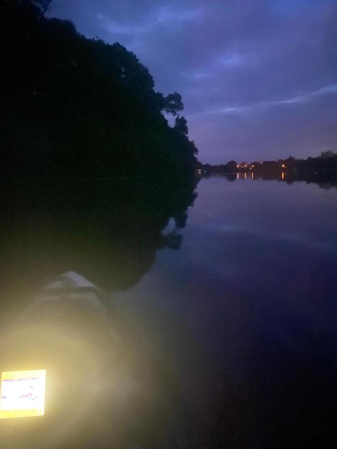 Zouw Hausboat Zakotven -Pouze Ubytovani Roudnice nad Labem Exteriér fotografie