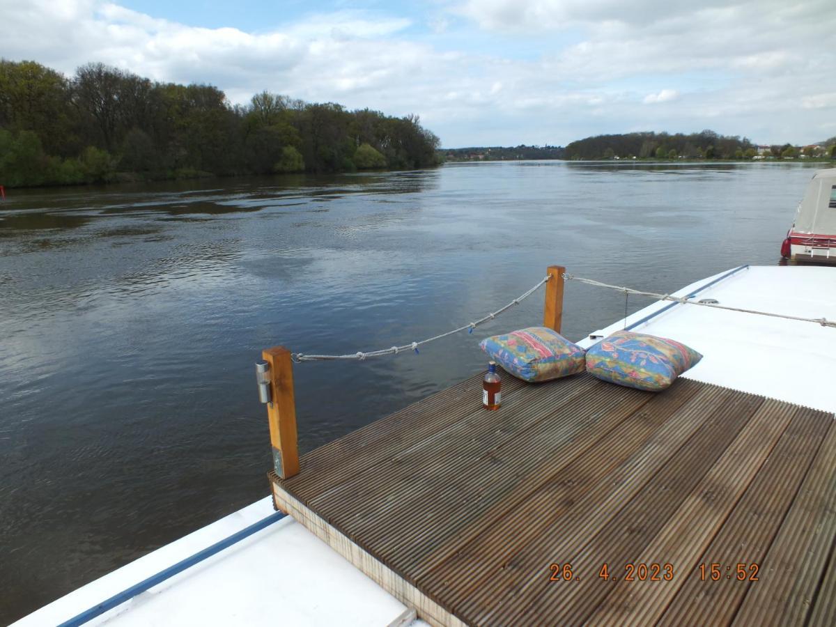 Zouw Hausboat Zakotven -Pouze Ubytovani Roudnice nad Labem Exteriér fotografie
