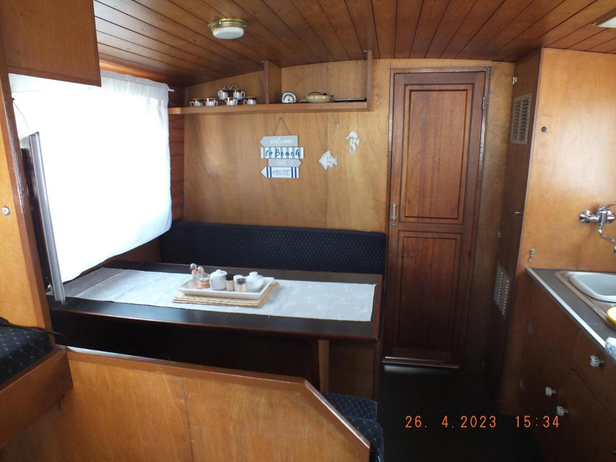 Zouw Hausboat Zakotven -Pouze Ubytovani Roudnice nad Labem Exteriér fotografie