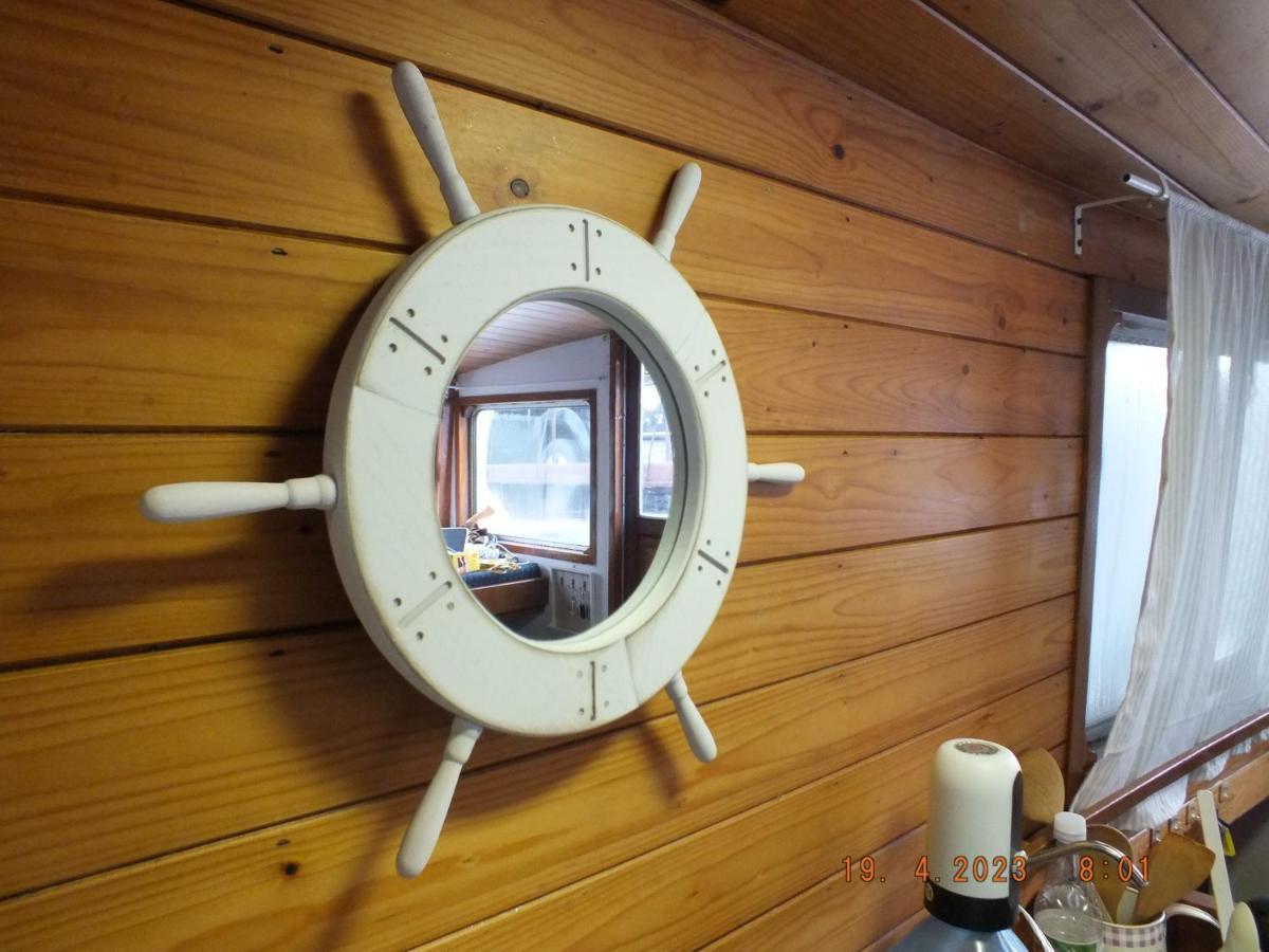 Zouw Hausboat Zakotven -Pouze Ubytovani Roudnice nad Labem Exteriér fotografie