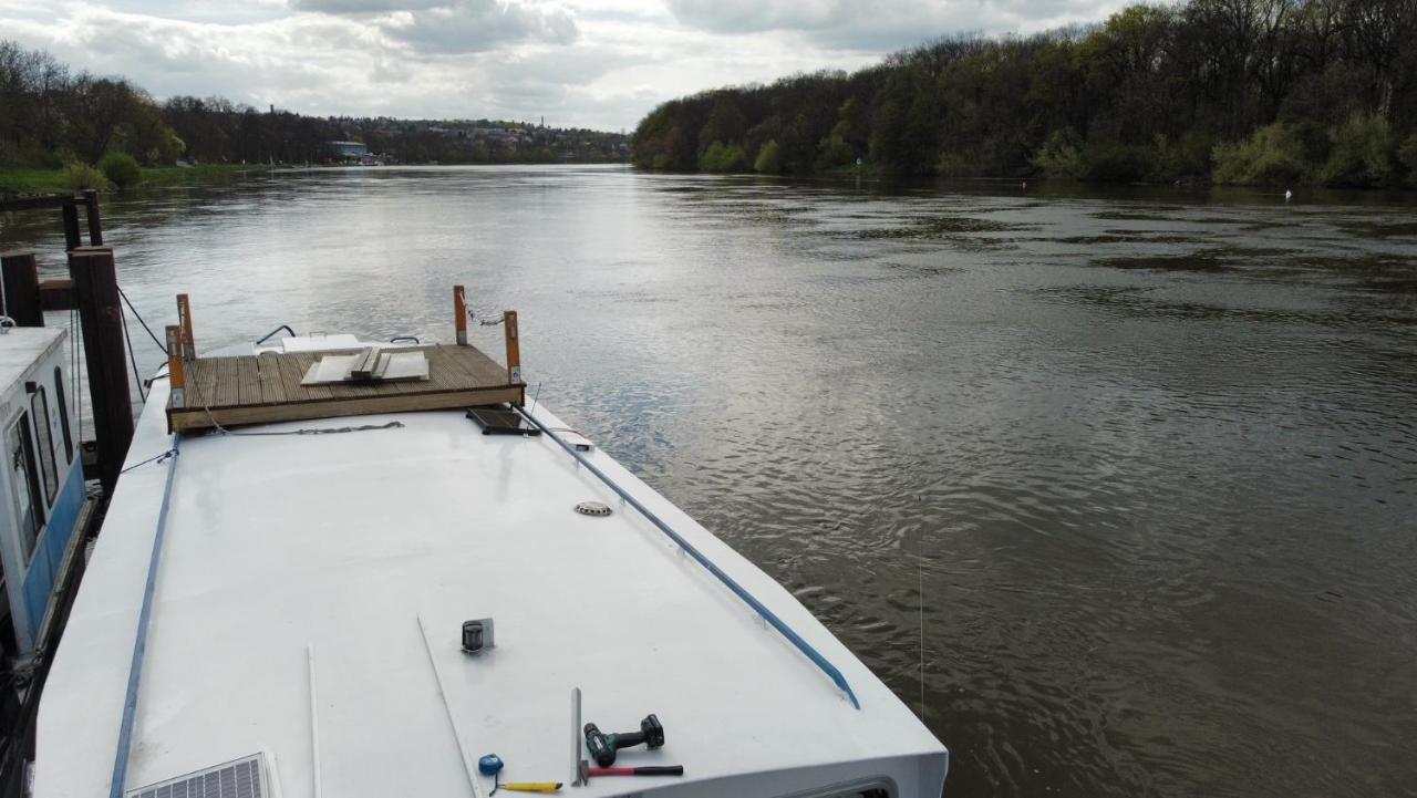 Zouw Hausboat Zakotven -Pouze Ubytovani Roudnice nad Labem Exteriér fotografie