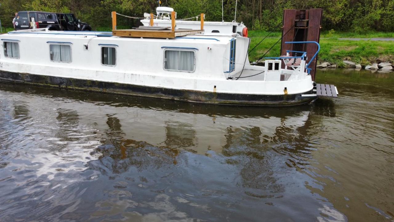 Zouw Hausboat Zakotven -Pouze Ubytovani Roudnice nad Labem Exteriér fotografie
